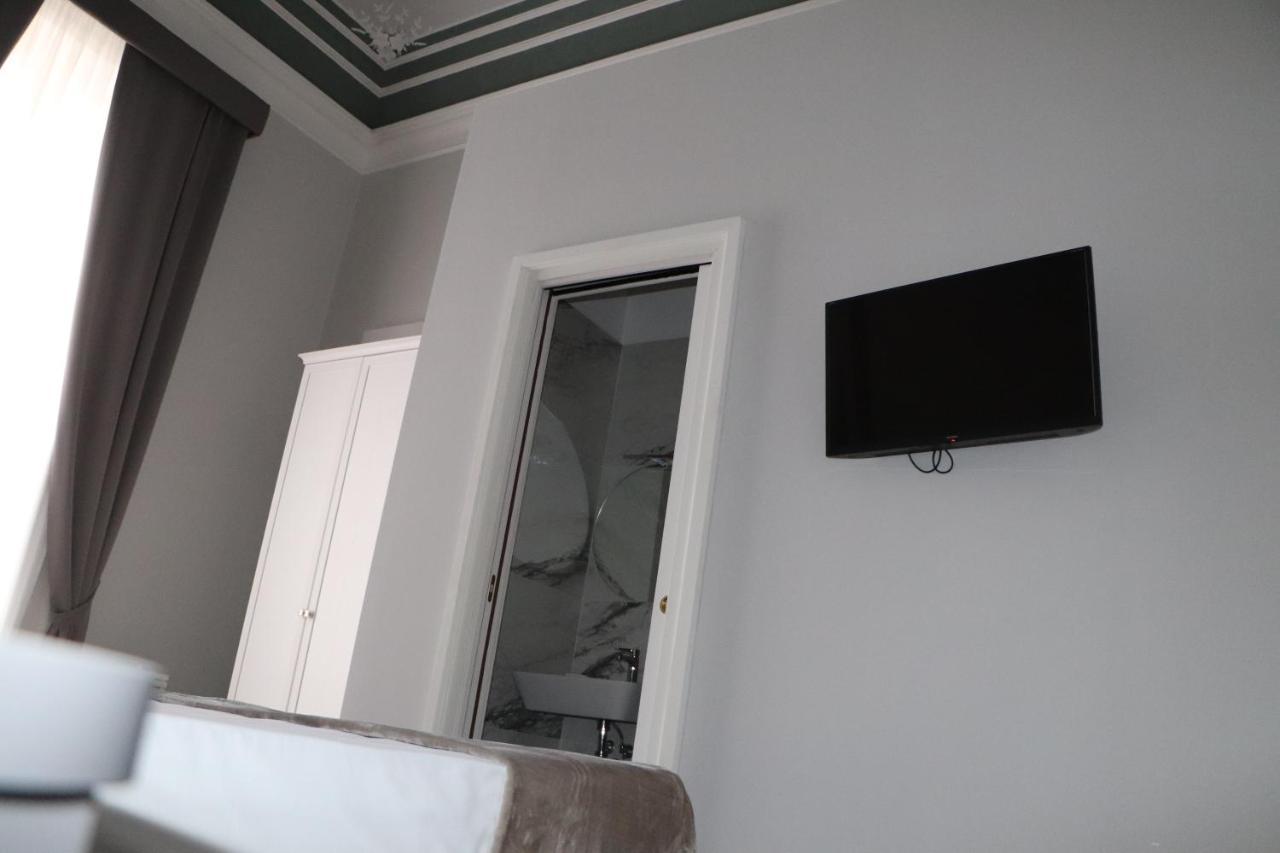 Domus Iole Appartamento Nel Centro Storico Κατάνια Εξωτερικό φωτογραφία