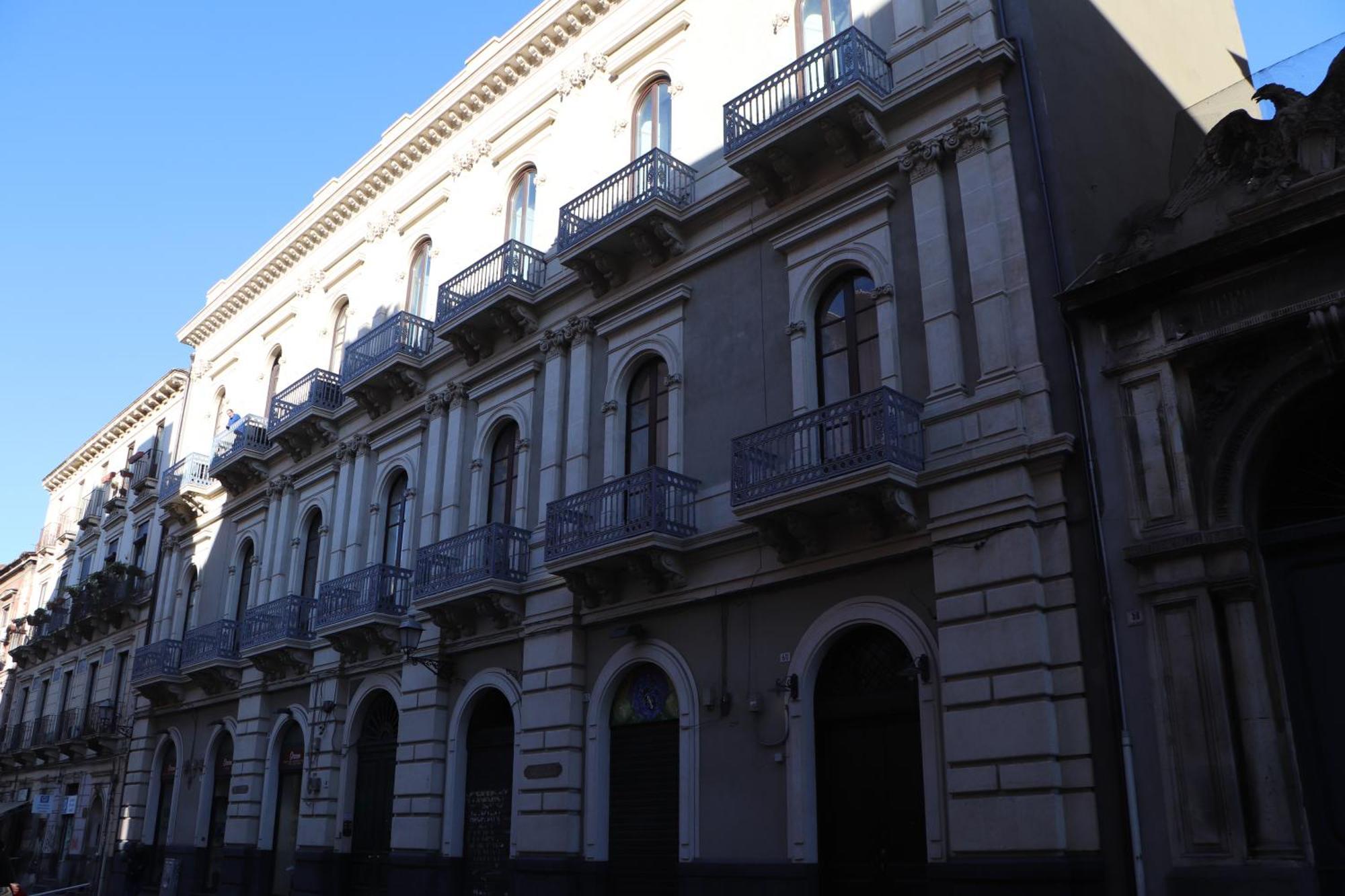 Domus Iole Appartamento Nel Centro Storico Κατάνια Εξωτερικό φωτογραφία